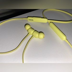 Beats Flex Earbuds